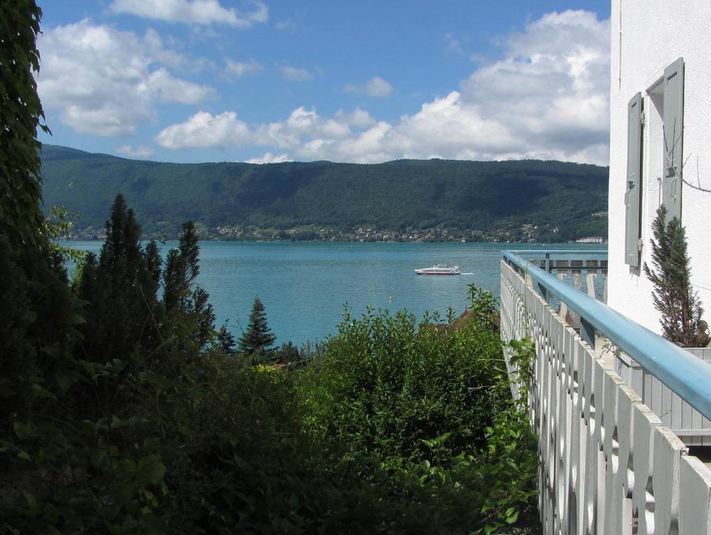 Villa Le Lac Cottage Au Bord Du Lac D'Annecy - Chambre Chez L'Habitant - Les Terrasses Du Lac فيير دو لاك المظهر الخارجي الصورة